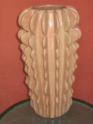 vase V2 